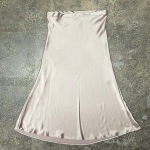 Rachel Zoe - Silk Skirt in Taupe